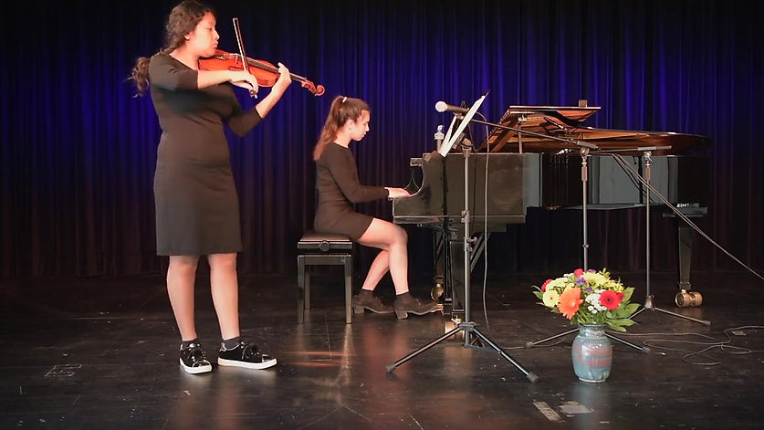 Beethoven Spring Sonata Opus 24 - Malaika Wainwright & Aricella Schäfer - Jugend Musiziert Competition